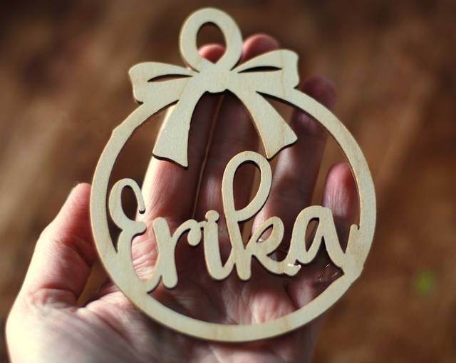 Christmas Hang Gift Name Cards - P12 Hub Europe