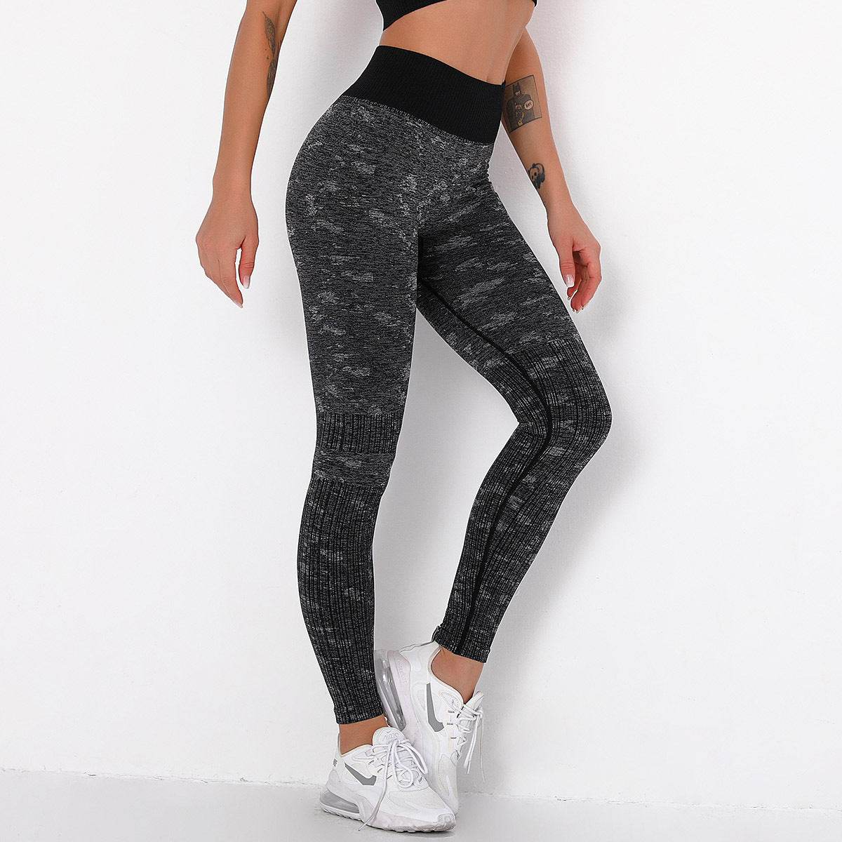 Seamless Quick-drying Striped Yoga Fitness Pants - P12 Hub Europe
