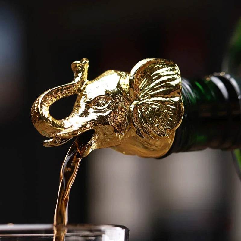 1PC Bar decoration accessories nightclub bar counter accessories red wine pourer zinc alloy rhino lion head wine stopper - P12 Hub Europe