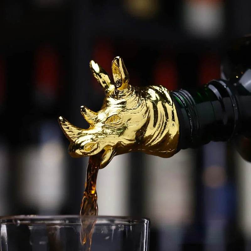 1PC Bar decoration accessories nightclub bar counter accessories red wine pourer zinc alloy rhino lion head wine stopper - P12 Hub Europe