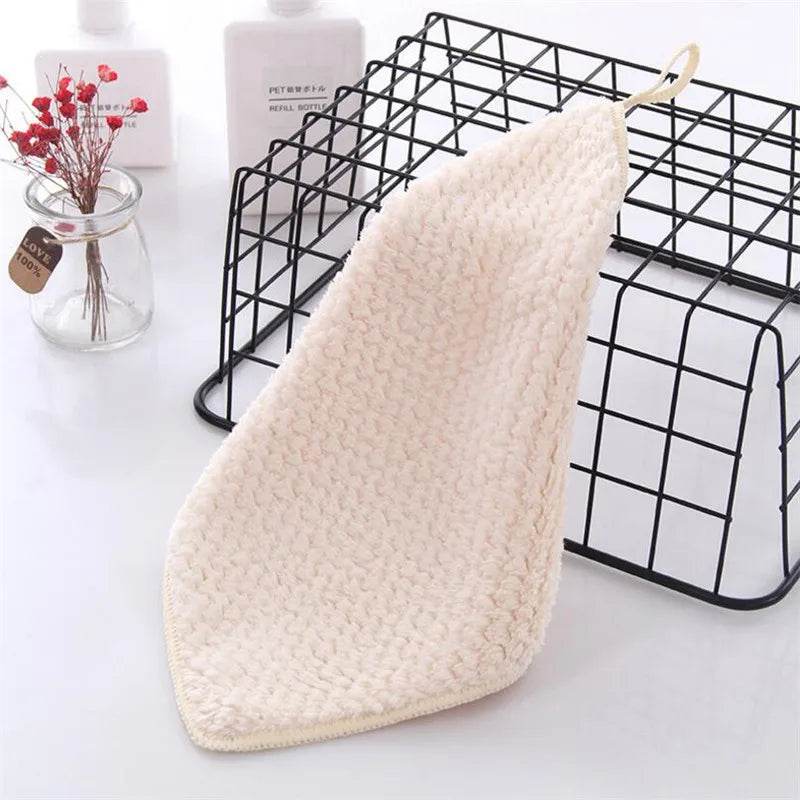 Pineapplet Coral Fleece Kitchen Towel Strong Absorption Pineapple Coral Velvet Washing Room Handkerchief Hand Towel 25x25cm - P12 Hub Europe