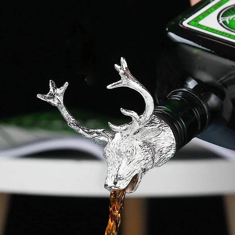 1PC Bar decoration accessories nightclub bar counter accessories red wine pourer zinc alloy rhino lion head wine stopper - P12 Hub Europe