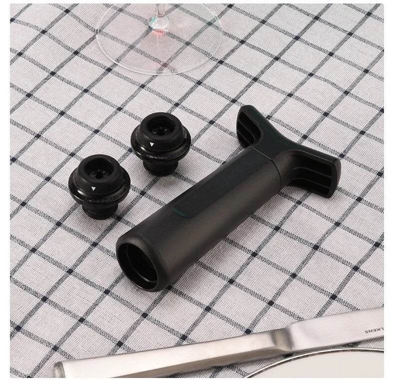 Wine Saver Vacuum Pump Manual Wine Stoppers with 4 Reusable Wine Bottle Stoppers Sealer Keeps Wine Fresh up to 7 Days - P12 Hub Europe