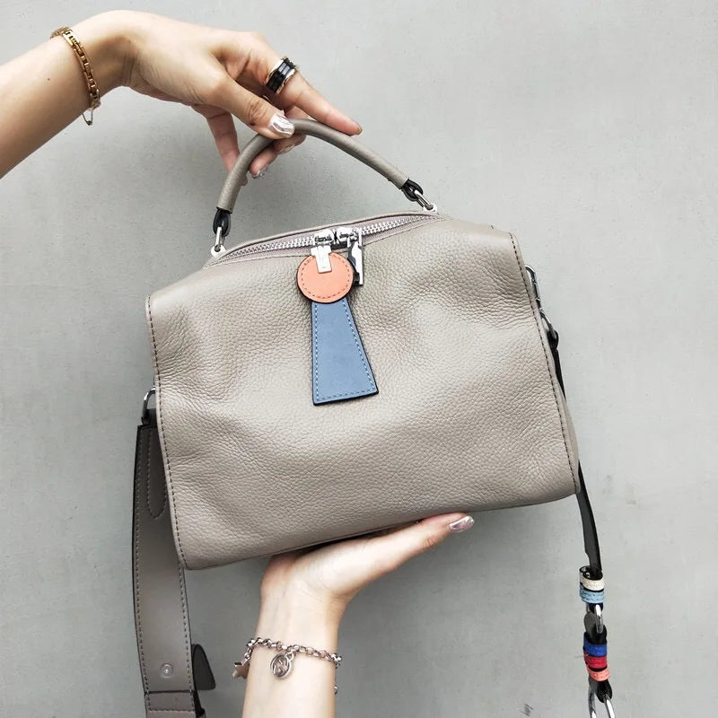2025 geniune Leather women's handbags quality Boston Pillow bag fashion Commuter shoulder crossbody Doctor bag large capacity