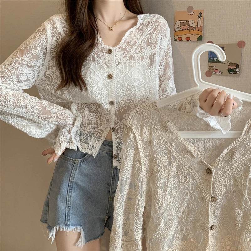Women's Vintage Lace Sun Shirt - P12 Hub Europe