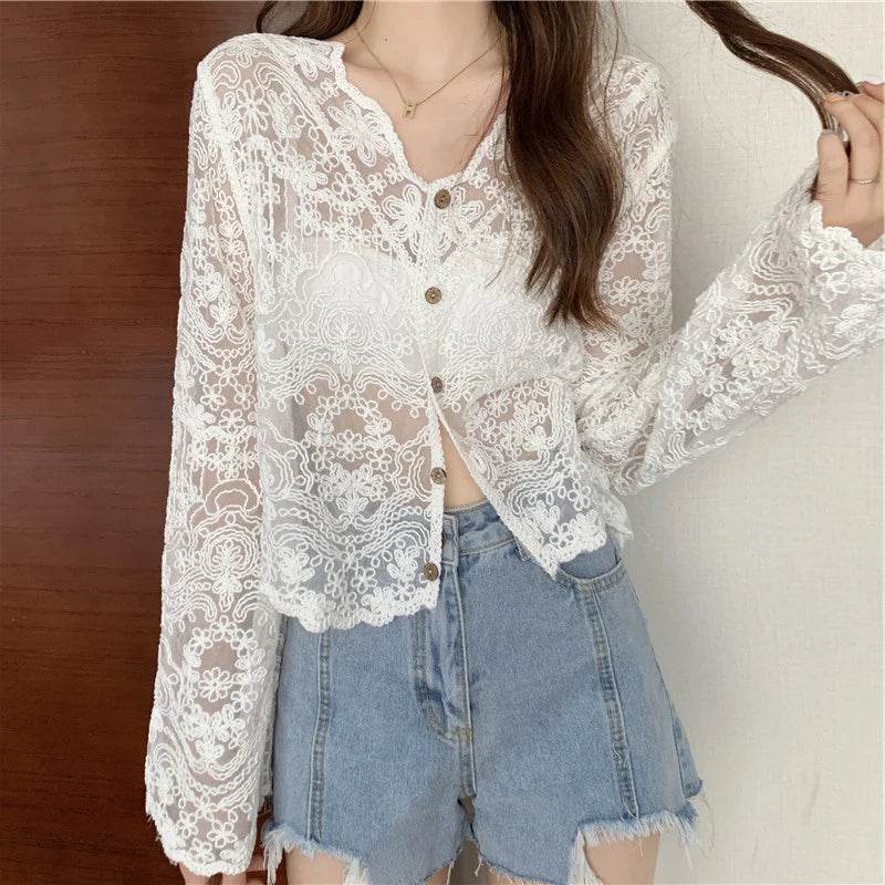 Women's Vintage Lace Sun Shirt - P12 Hub Europe