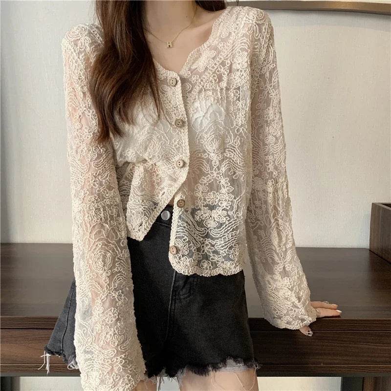 Women's Vintage Lace Sun Shirt - P12 Hub Europe