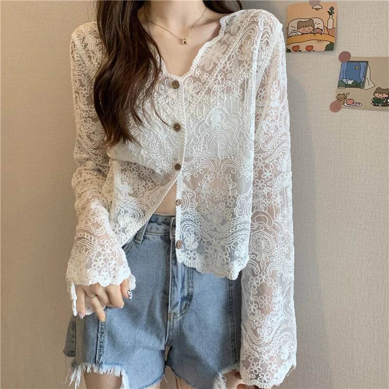Women's Vintage Lace Sun Shirt - P12 Hub Europe