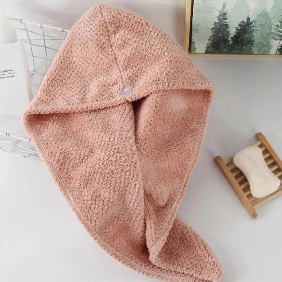 Women's dry hair towels are household items used for wiping hair, including thick and highly absorbent headscarves, quick drying - P12 Hub Europe