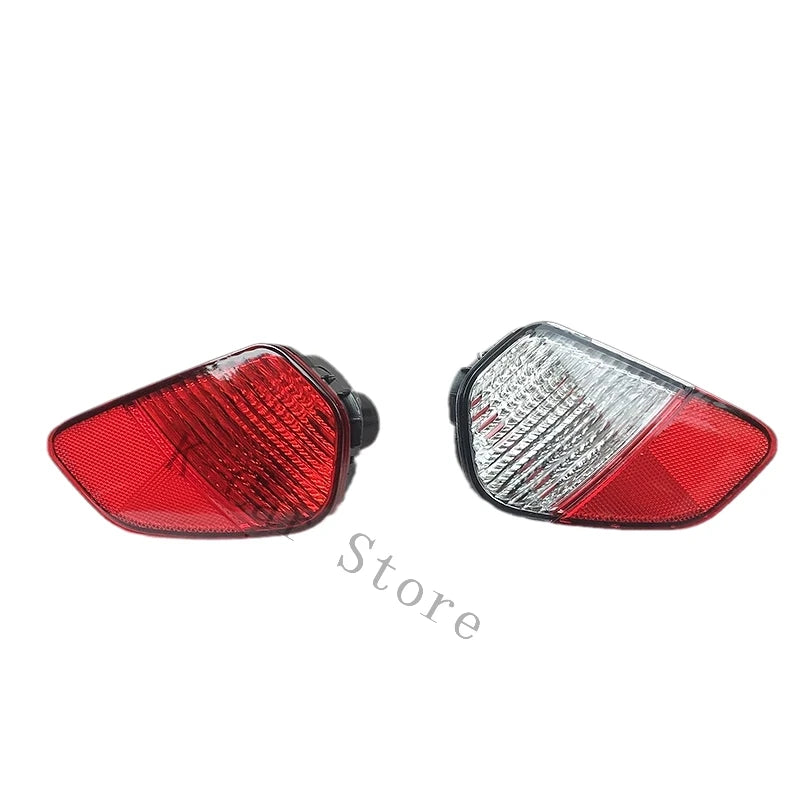 Car Rear Bumper Light Assembly For Mitsubishi Outlander 2016-2021 Fog Light Rear Tail Light Bumper Light With Bulb