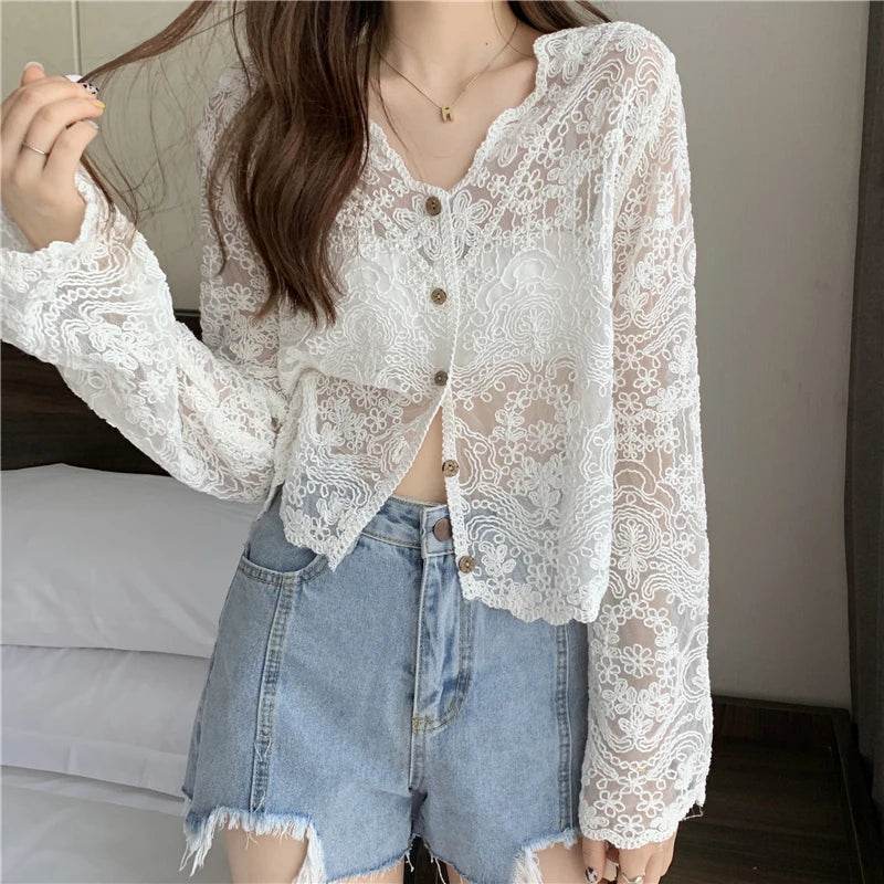 Women's Vintage Lace Sun Shirt - P12 Hub Europe