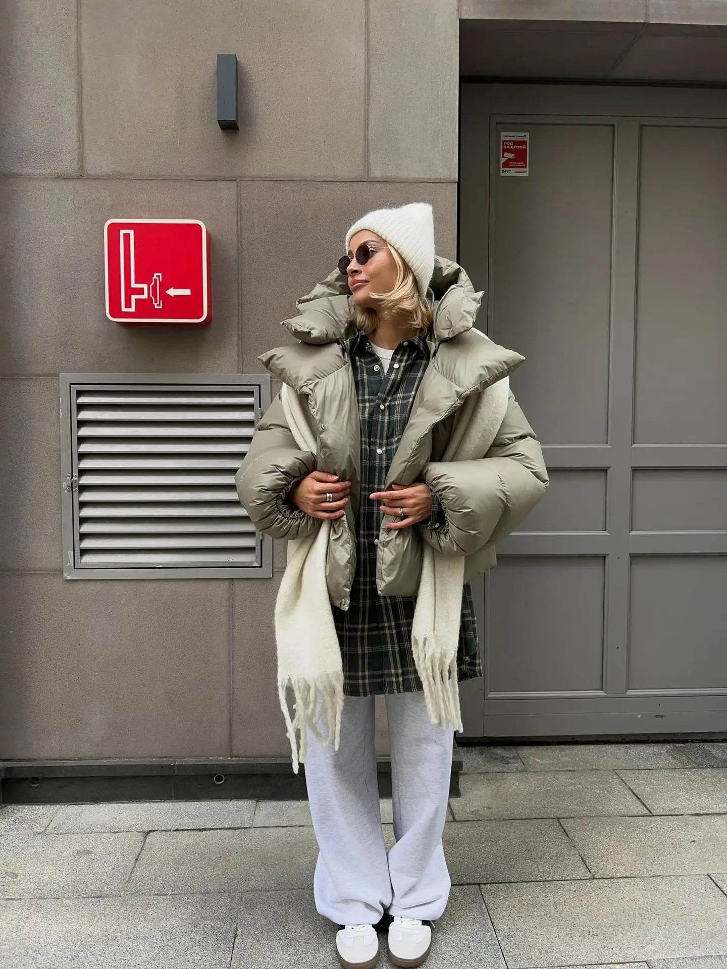 Warm Hooded Street Parka - P12 Hub Europe