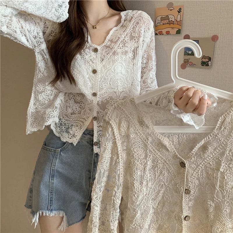 Women's Vintage Lace Sun Shirt - P12 Hub Europe