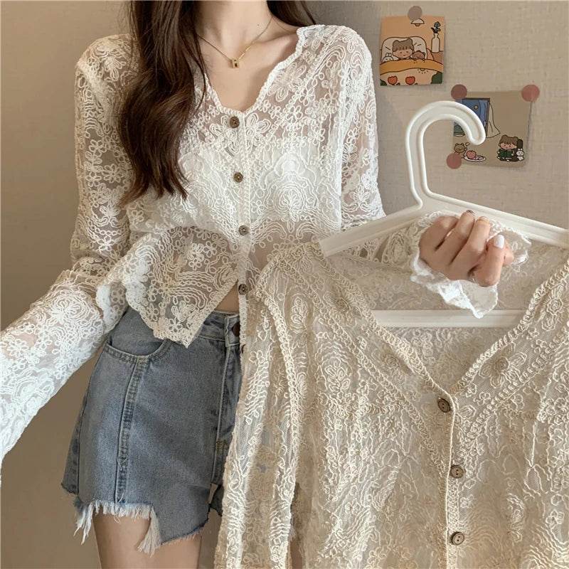 Women's Vintage Lace Sun Shirt - P12 Hub Europe