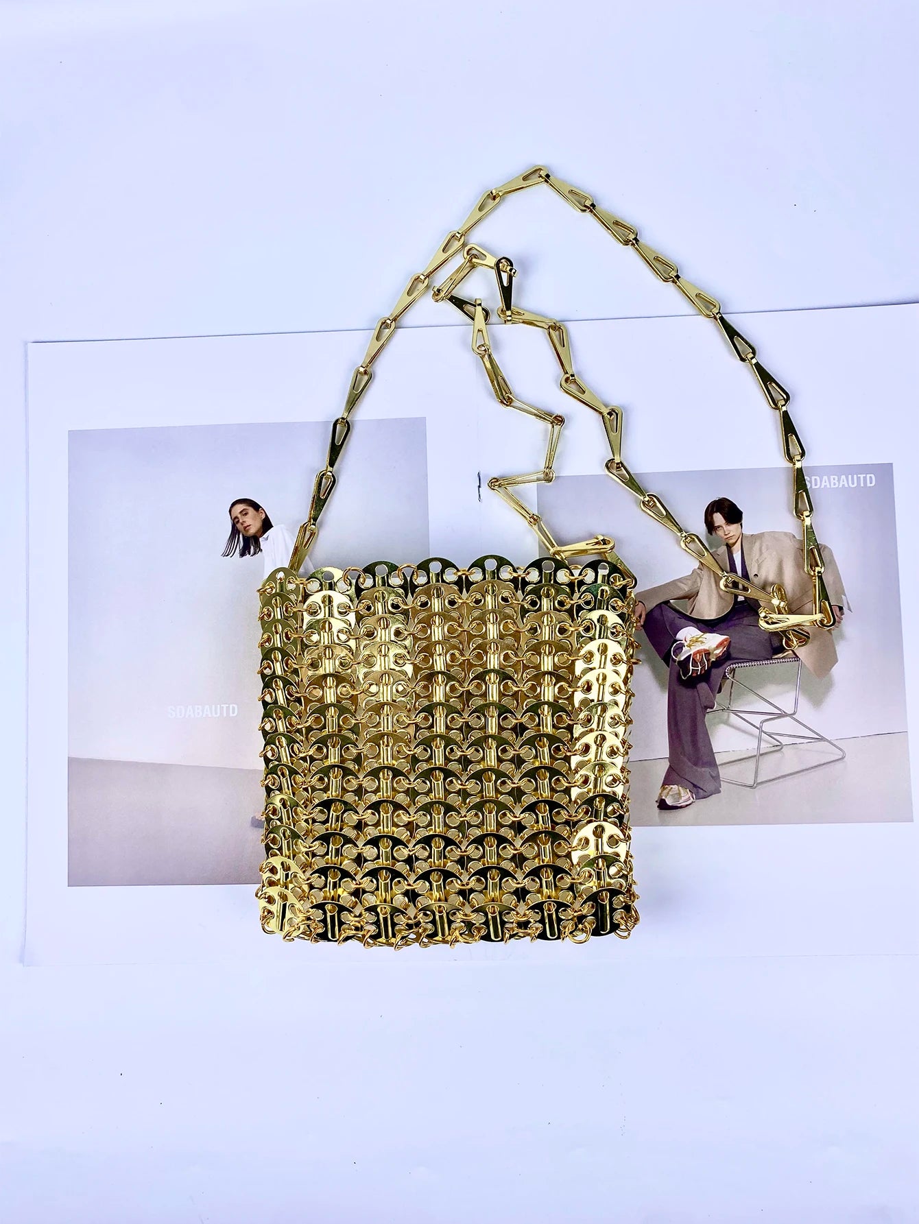2023 New Network Red Same Style Women's Bag Mobile Bag Chain Shiny Slice Bling One Shoulder Crossbody Bag