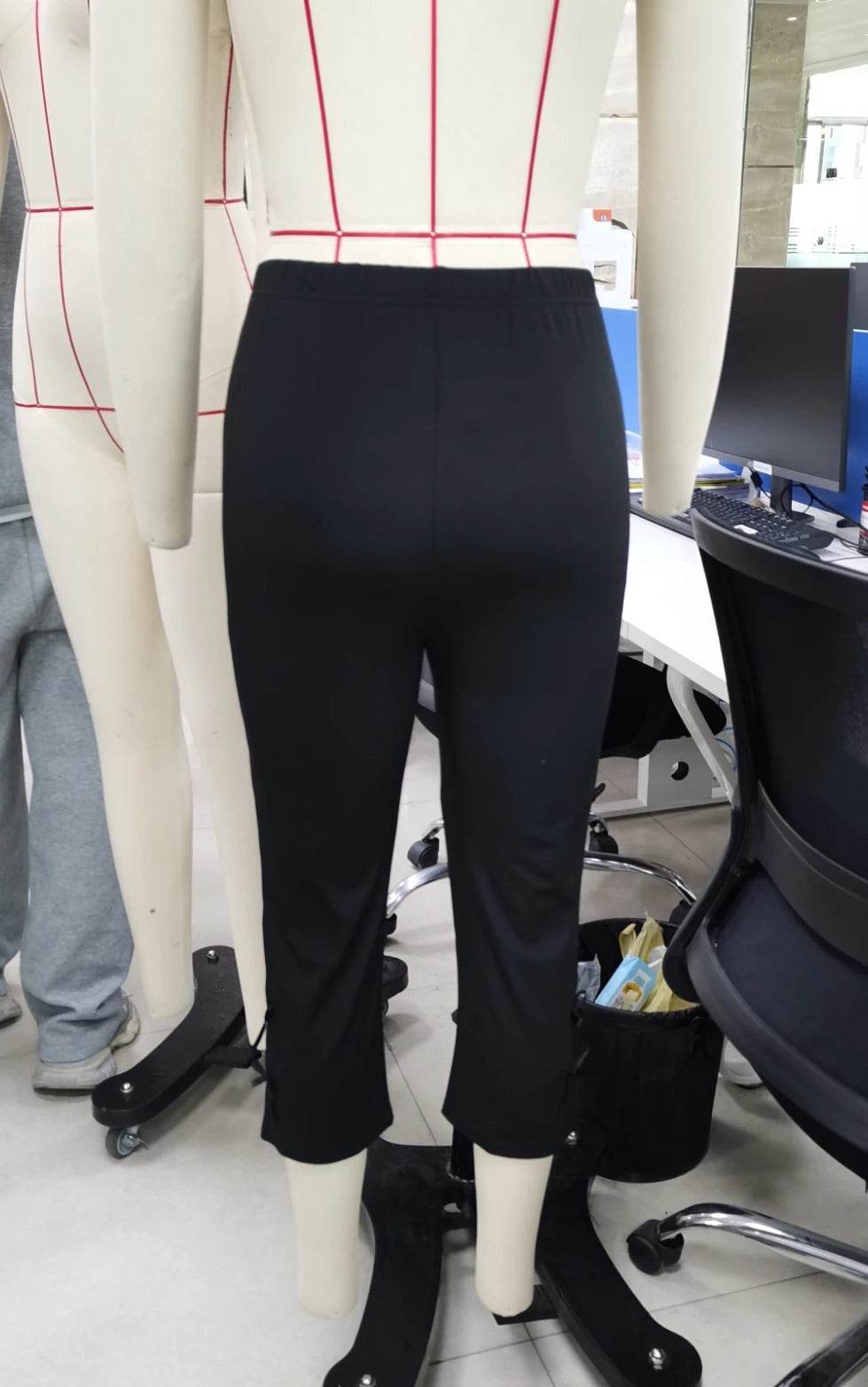 Women Bow Decor Slim Capris - P12 Hub Europe