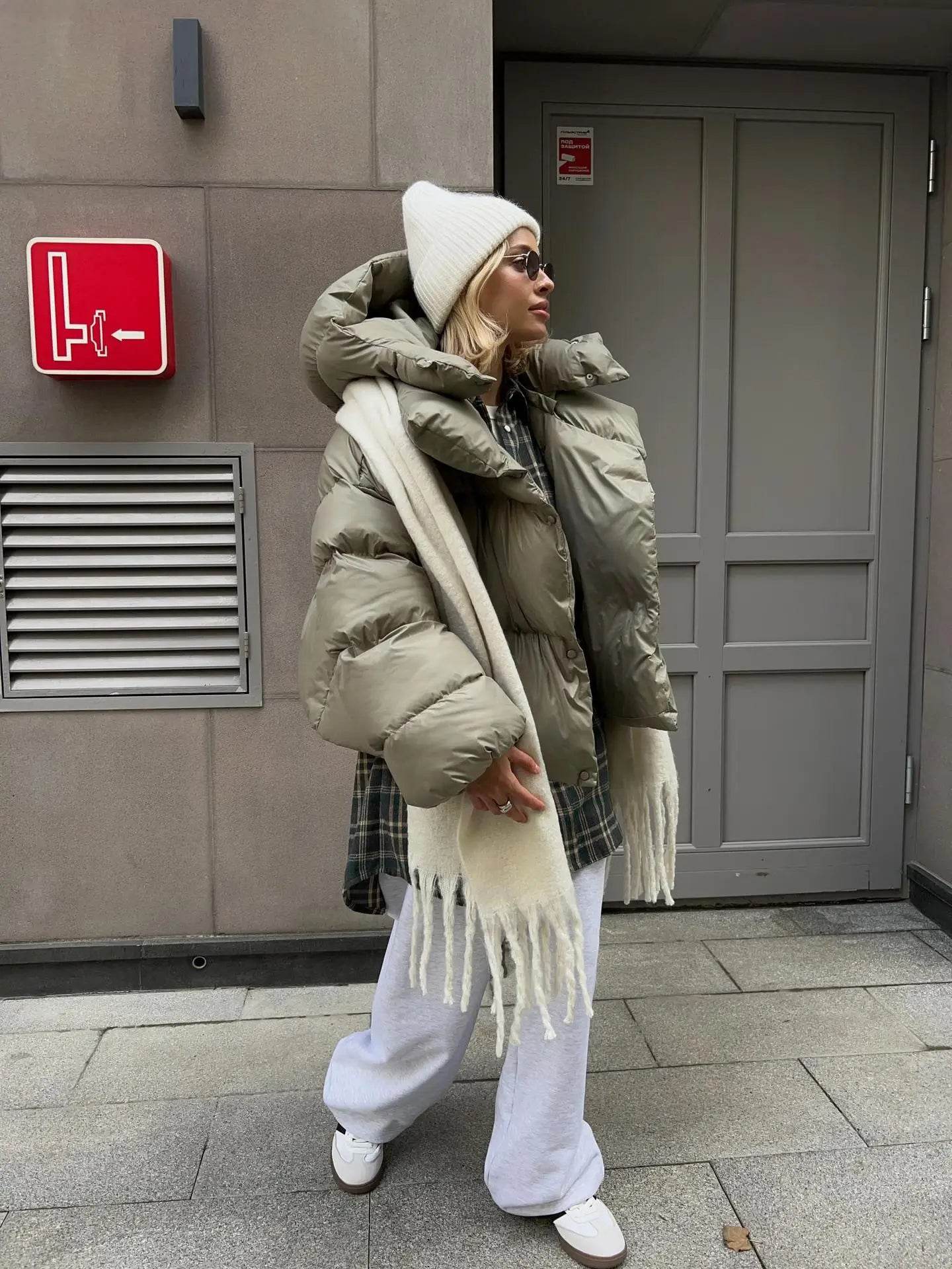 Warm Hooded Street Parka - P12 Hub Europe