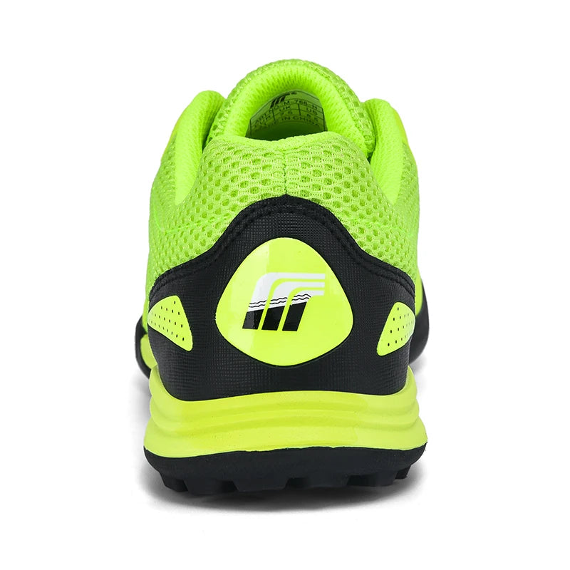 Men‘s Soccer Shoes Low Top Breathable Football Boots Non-Slip Futsal Training Sneakers Outdoor Ankle Spikeless Soccer Shoes