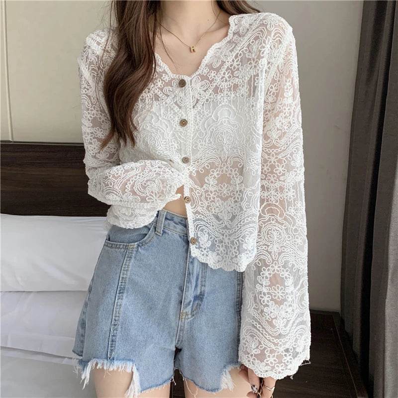 Women's Vintage Lace Sun Shirt - P12 Hub Europe
