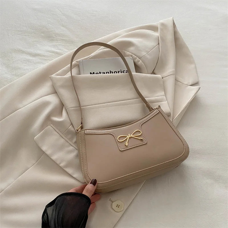 Stylish Shoulder Bag with Metal Bow Decoration, Versatile Underarm Bag, Classic Brown and Black Baguette Bag for Women Daily Use