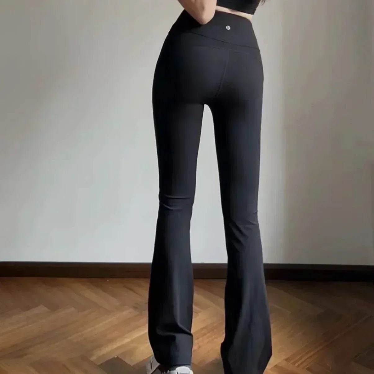 Women's Feel Flare Leggings - P12 Hub Europe