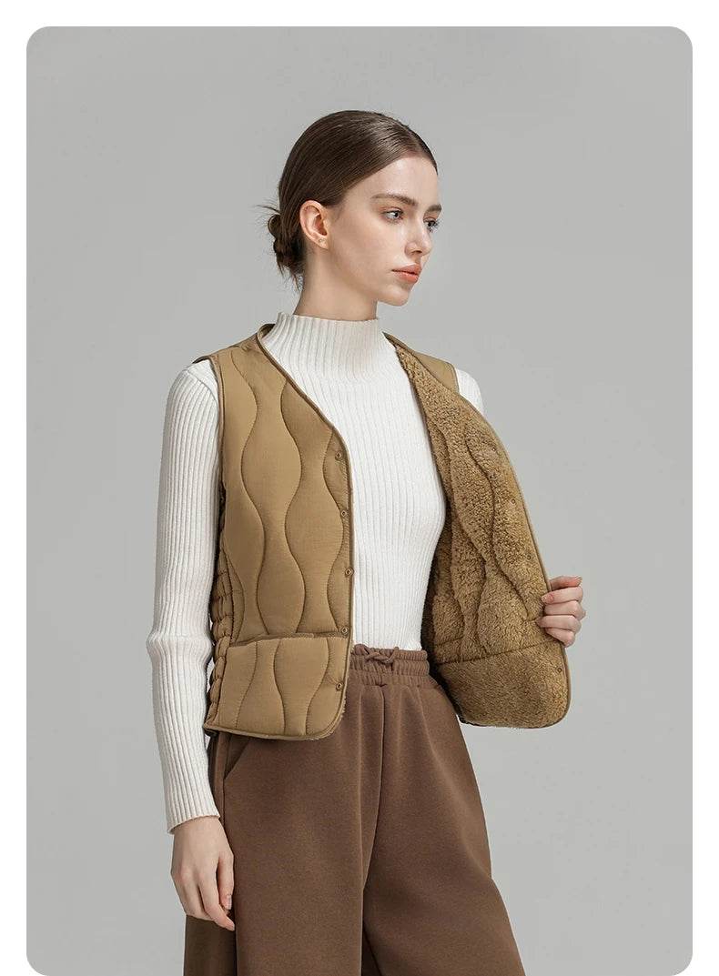 Women's Lightweight Down Vest - P12 Hub Europe