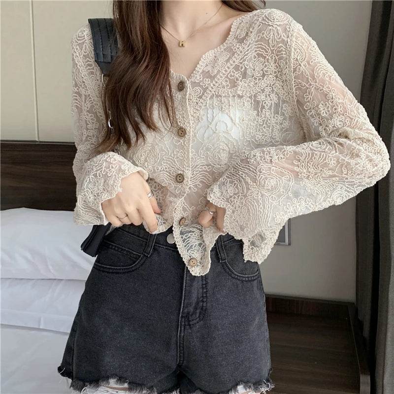 Women's Vintage Lace Sun Shirt - P12 Hub Europe