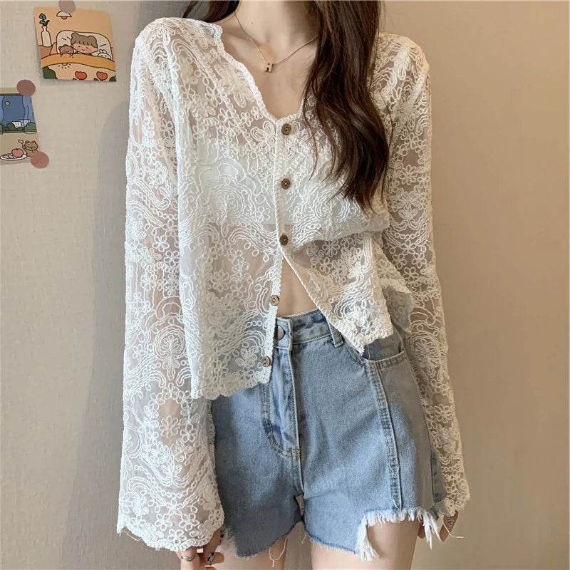 Women's Vintage Lace Sun Shirt - P12 Hub Europe