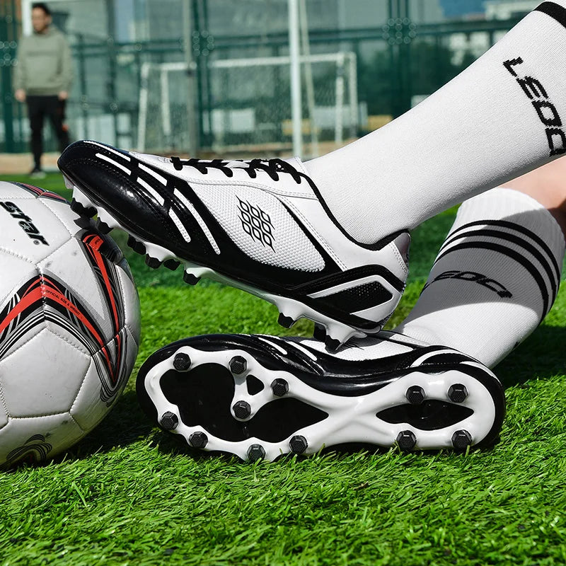 Soccer Shoes Men Turf Football Boots Fashion Firm Ground Studs Anti Slip Boy Sneakers Original Outdoor Field Training Trainers