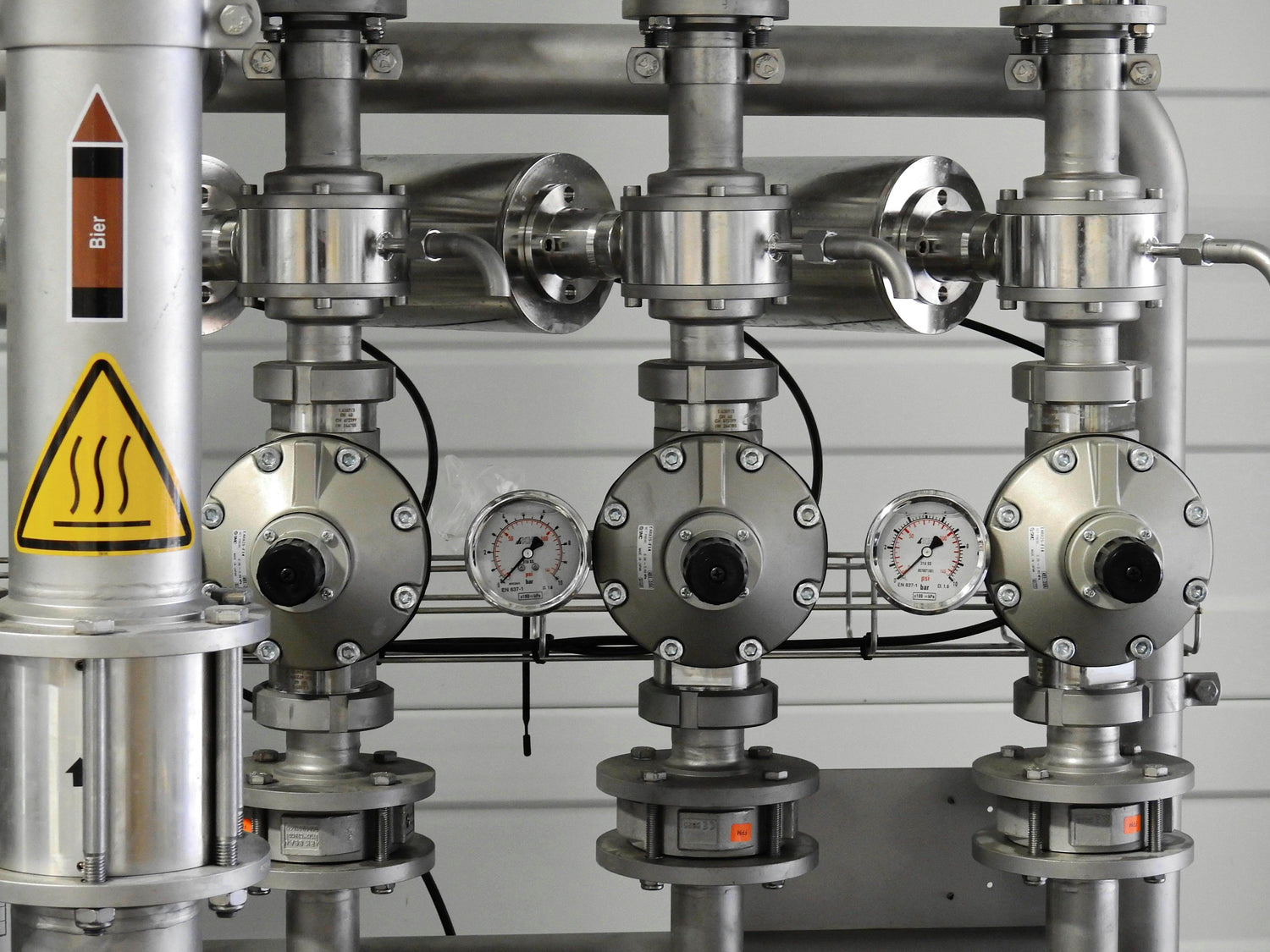 Plumbing - P12 Hub Europe