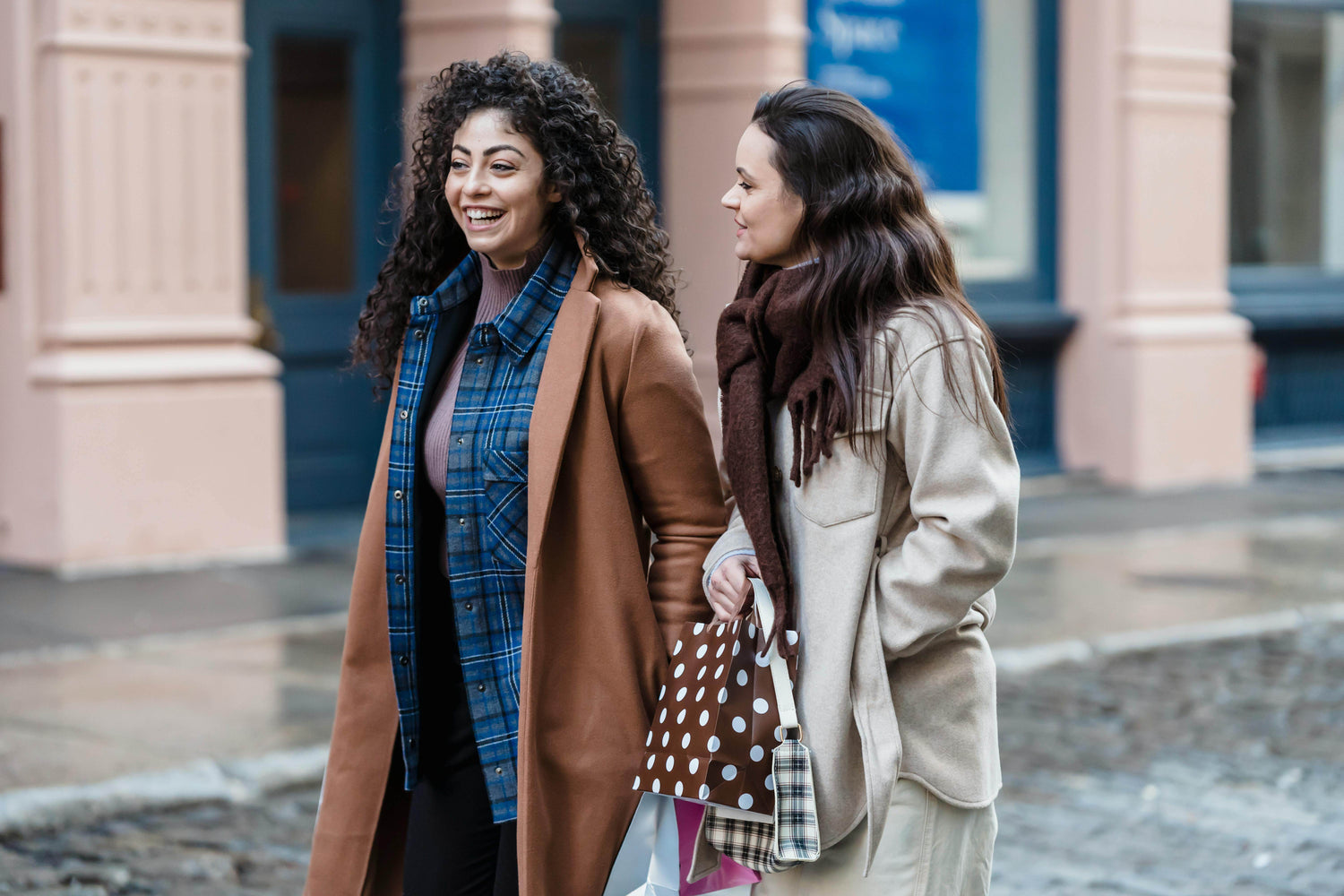 Coats & Jackets Women - P12 Hub Europe