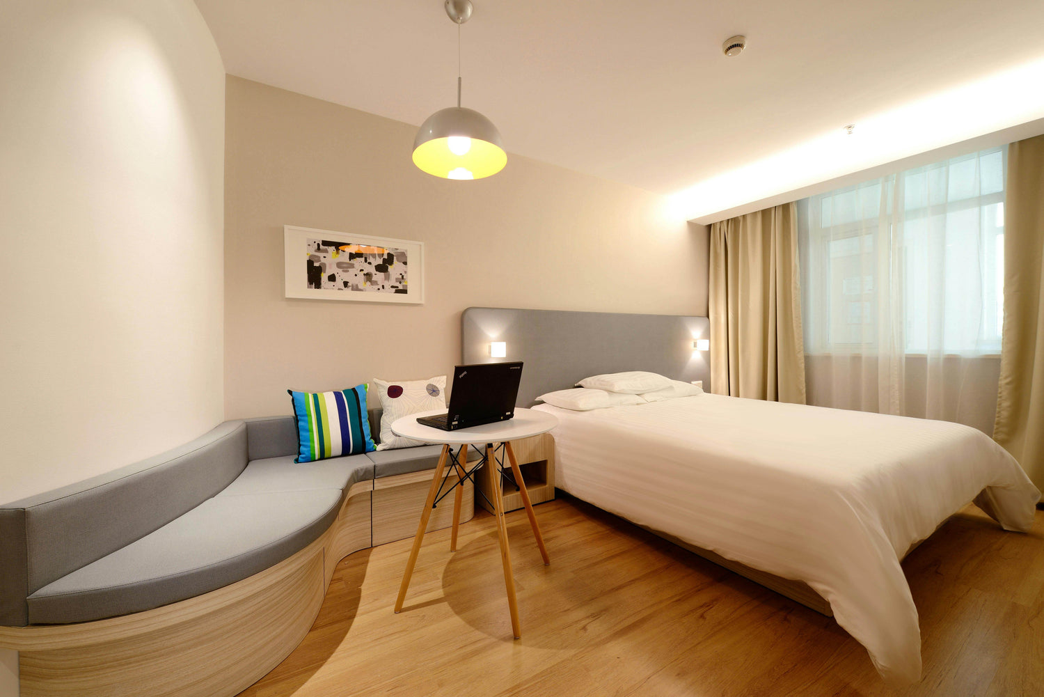 Bedroom - P12 Hub Europe