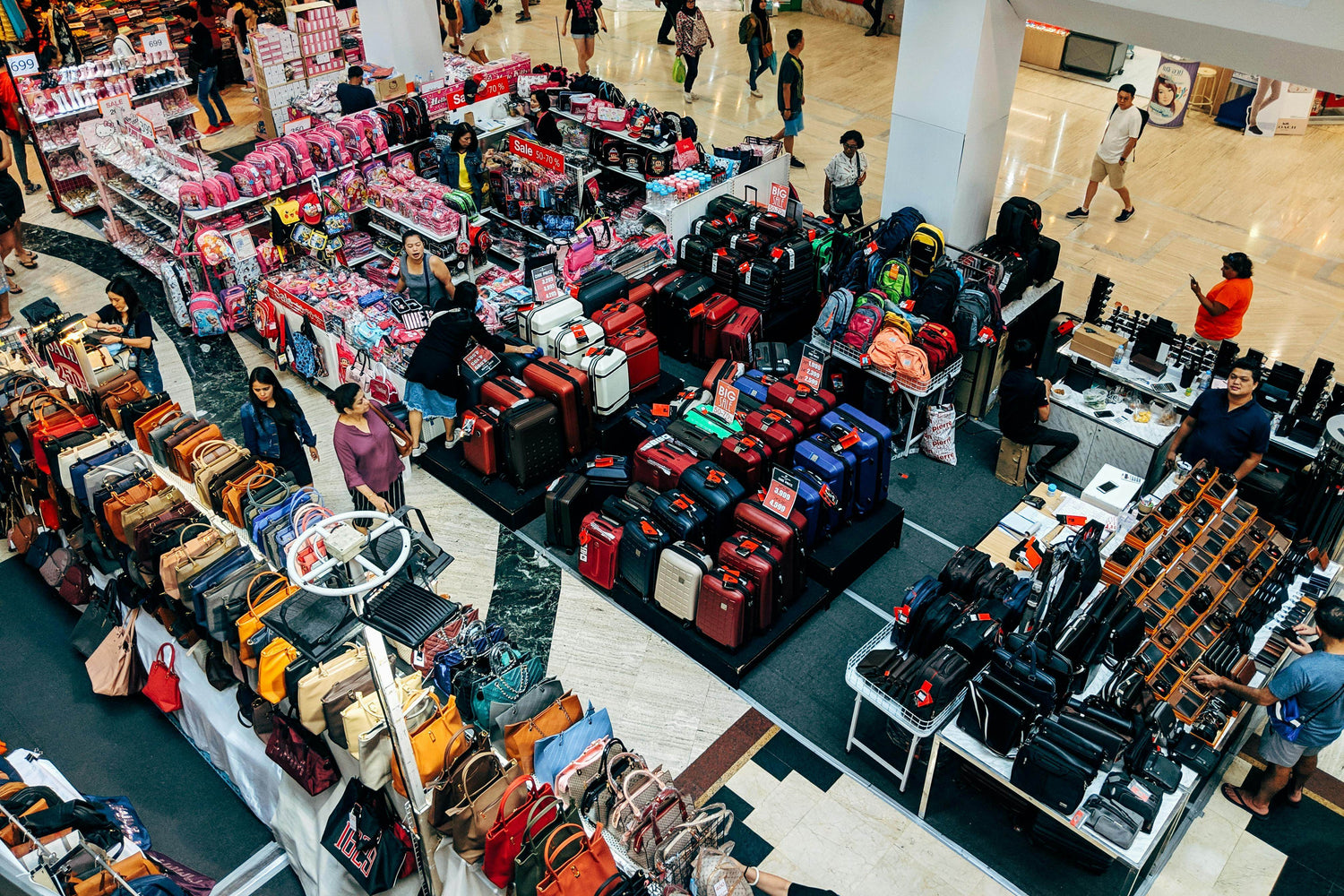 Luggages & Bags - P12 Hub Europe