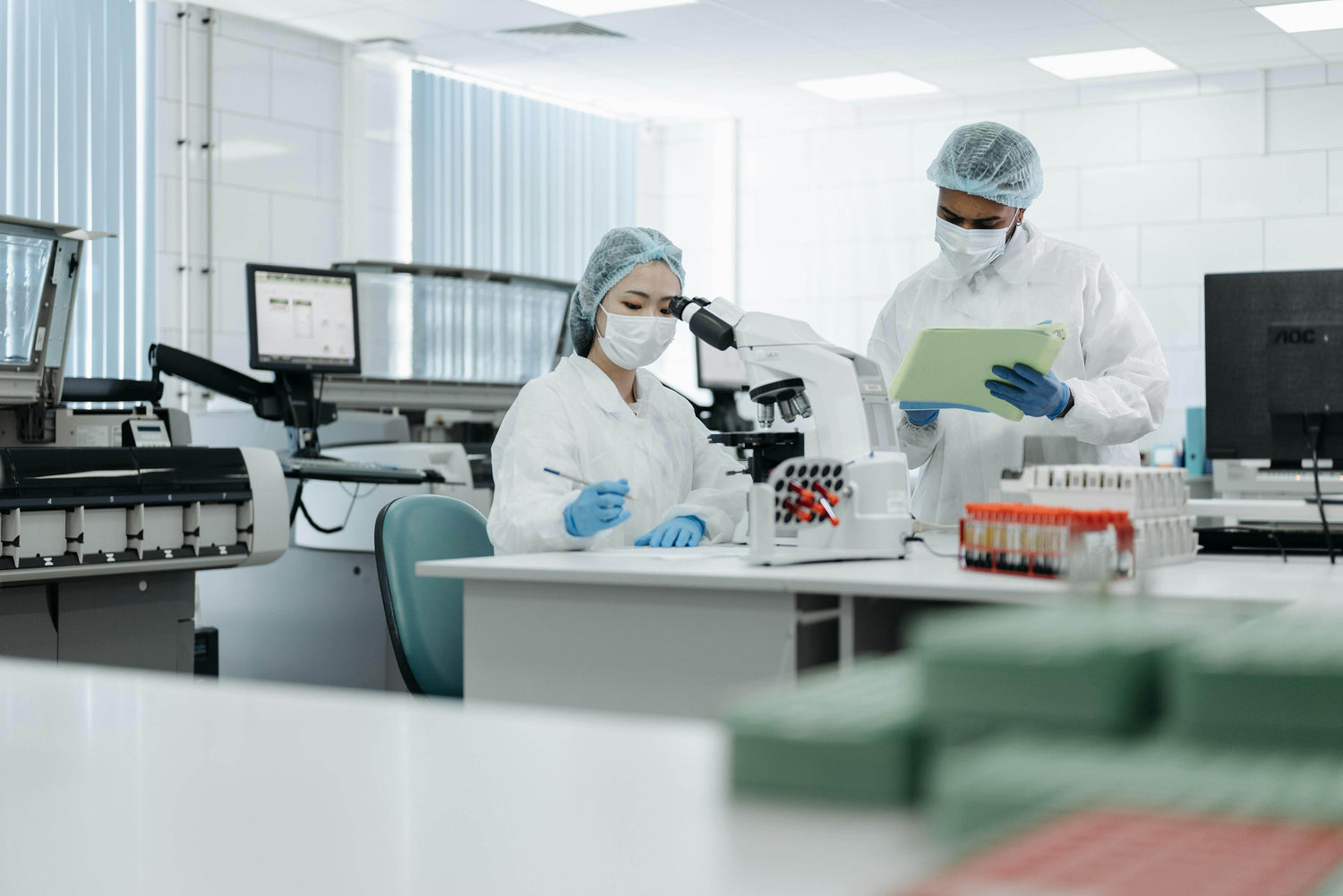Microscope Cameras - P12 Hub Europe