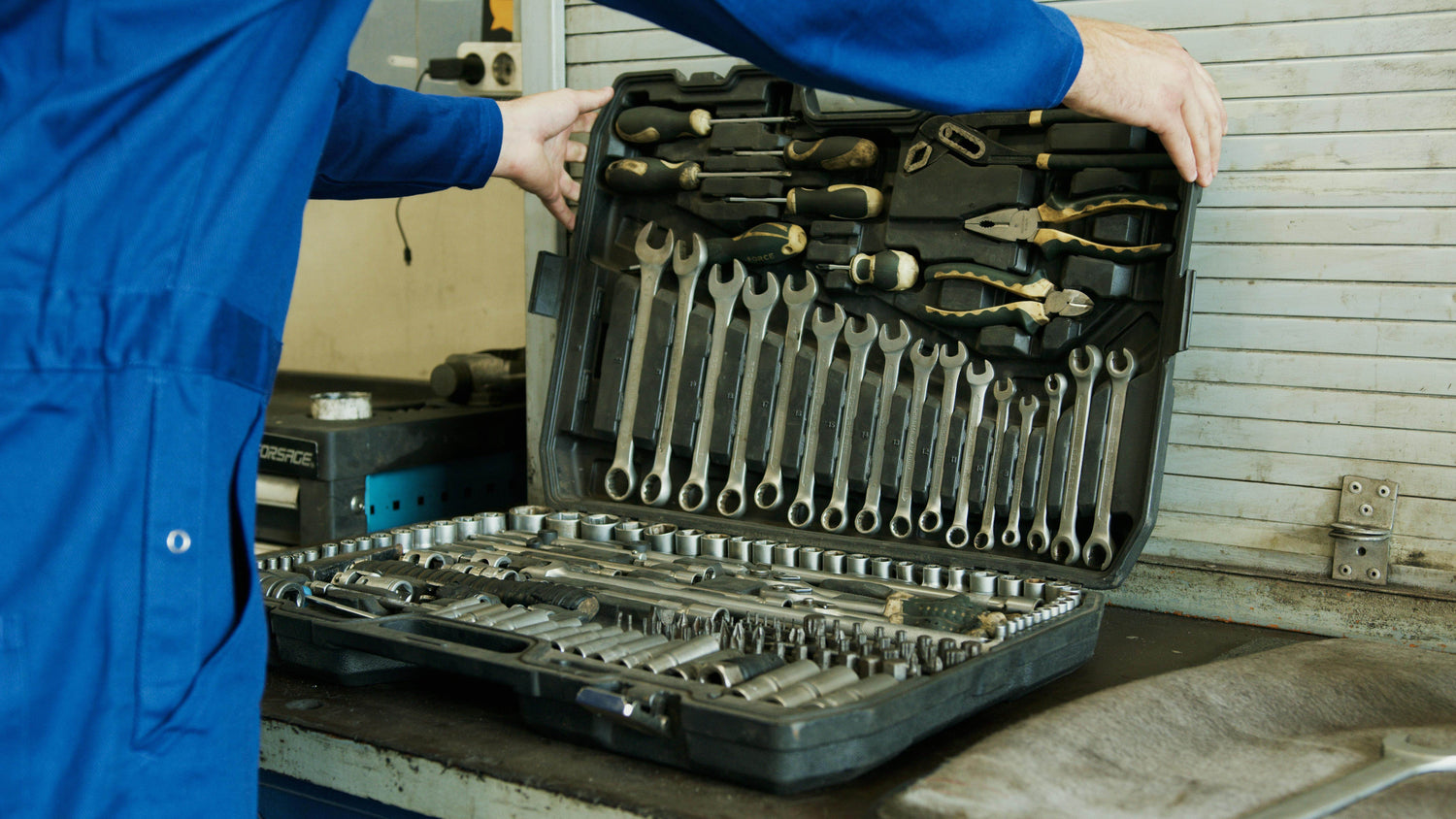 Car Repair Tools - P12 Hub Europe