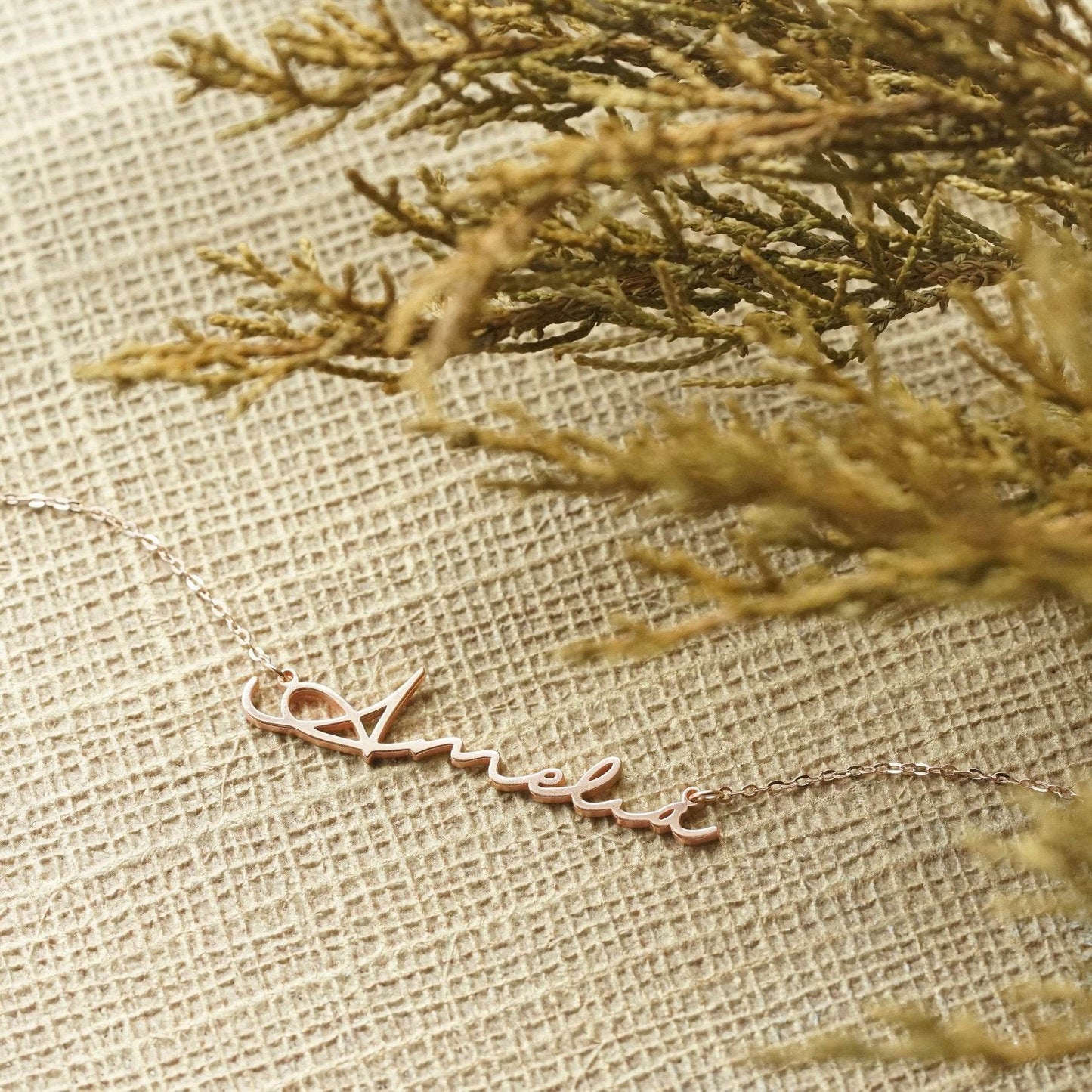 Women's Personalized Name 18k Gold Necklace - P12 Hub Europe