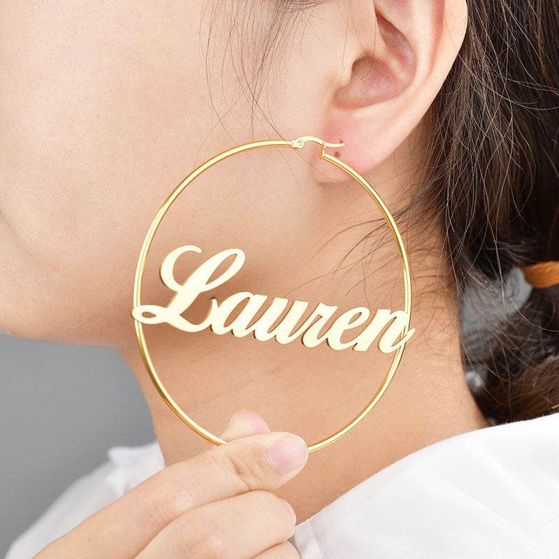 Exaggerated name earrings - P12 Hub Europe