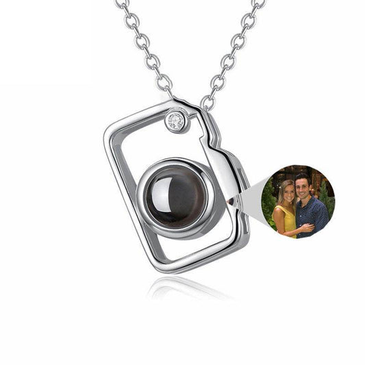 Camera Shaped Customized Photo Projection Necklace - P12 Hub Europe