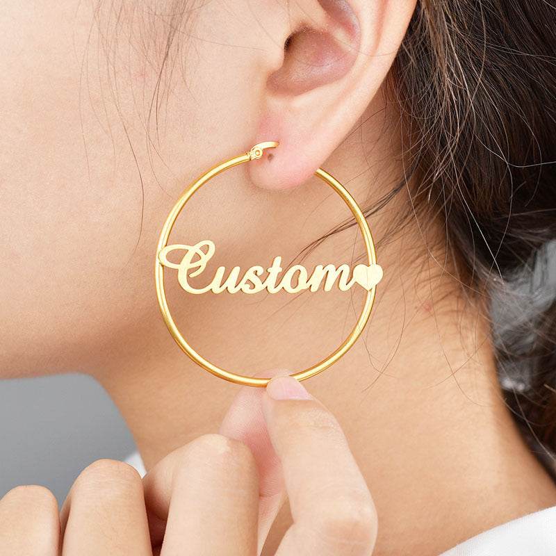 Exaggerated name earrings - P12 Hub Europe
