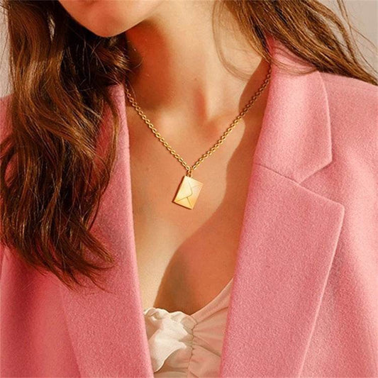 Valentine's Day Gift Envelope Engraved Necklace - P12 Hub Europe