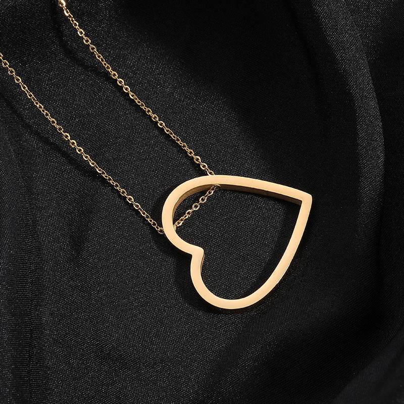 Stainless Steel Couple Necklace With Laser Engraving For Men And Women - P12 Hub Europe