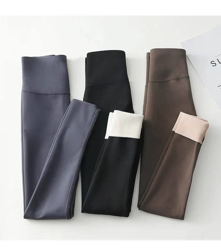 Women's Seamless Fleece-Lined Leggings - P12 Hub Europe