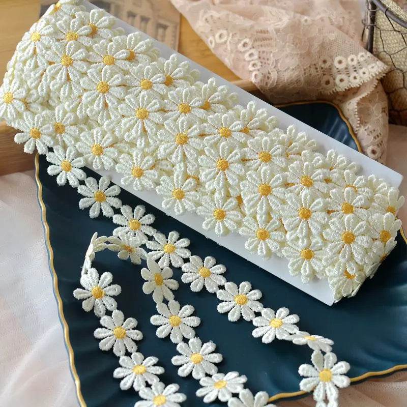 2.2CM Wide White Cotton Embroidered Daisy Lace Appliques 3D Flowers Fabirc Collar Neckline Trim Ribbon Dress Hats Sewing DIY - P12 Hub Europe