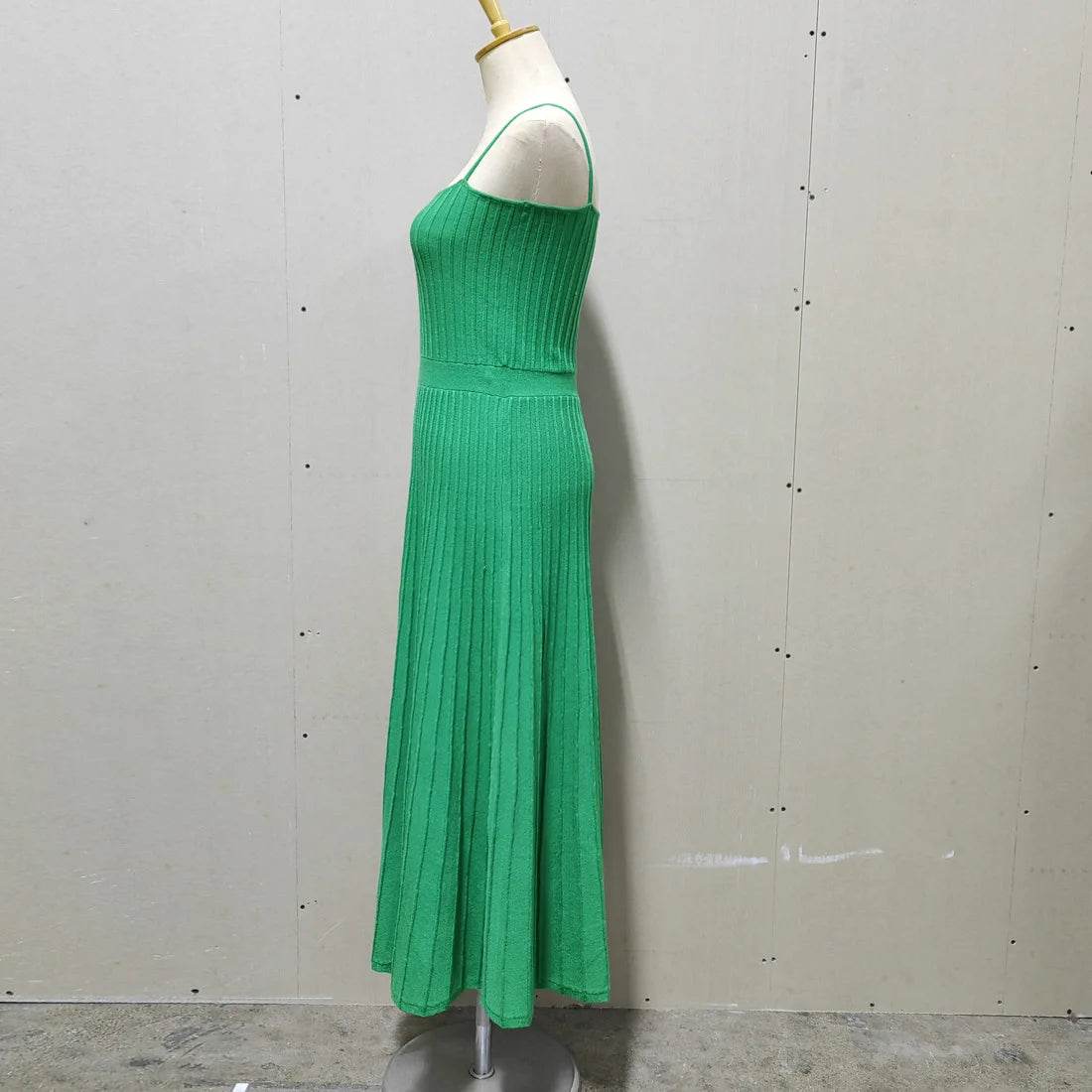 Tossy Backless Ribbed Maxi Dress - Summer Style - P12 Hub Europe