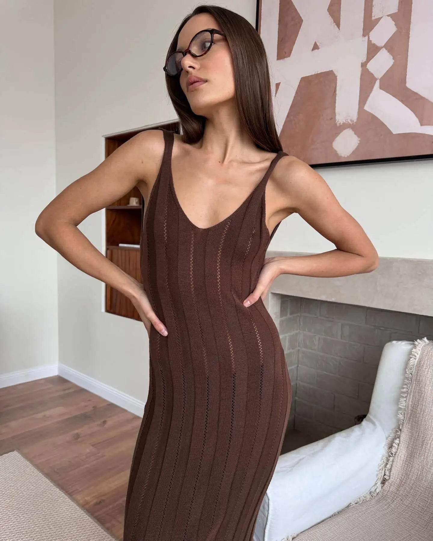 Tossy Knit Ribbed Maxi Dress - Backless Beach Style - P12 Hub Europe