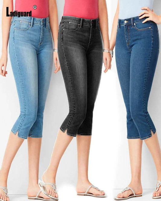 Plus Size Vintage Denim Capris - P12 Hub Europe