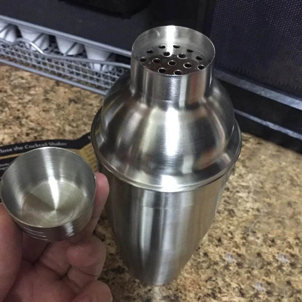 UPORS Stainless Steel Cocktail Shaker Mixer Wine Martini Boston Shaker For Bartender Drink Party Bar Tools 550ML/750ML - P12 Hub Europe