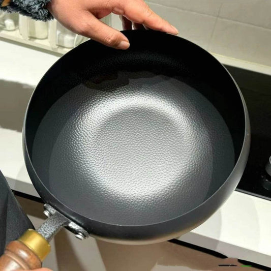 Large Belly Pan Nonstick Chinese Cooking Wok Wood Handle 24cm Iron Stir Fry Pan Flat Bottom Uncoated Stew Pot For Restaurant - P12 Hub Europe