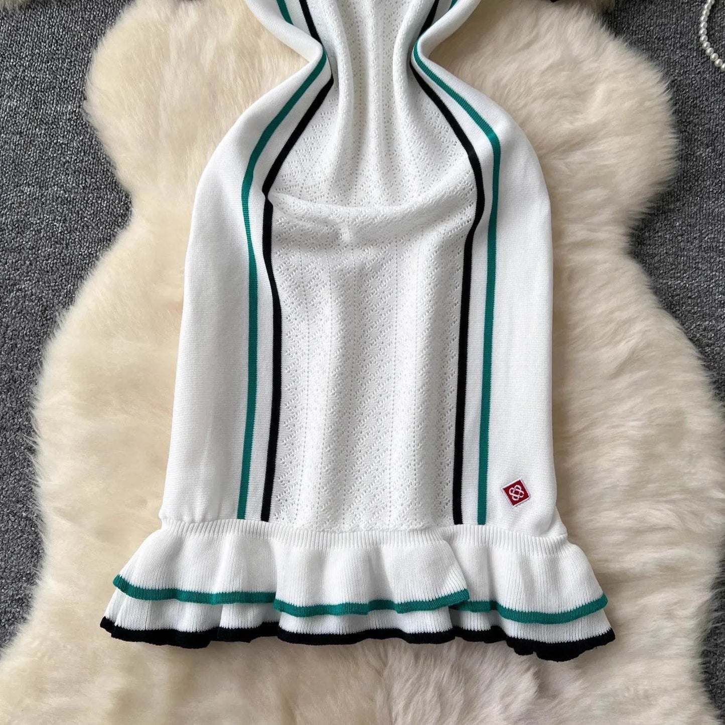 Flirty Knit Mini Dress - Effortless Style & Comfort - P12 Hub Europe