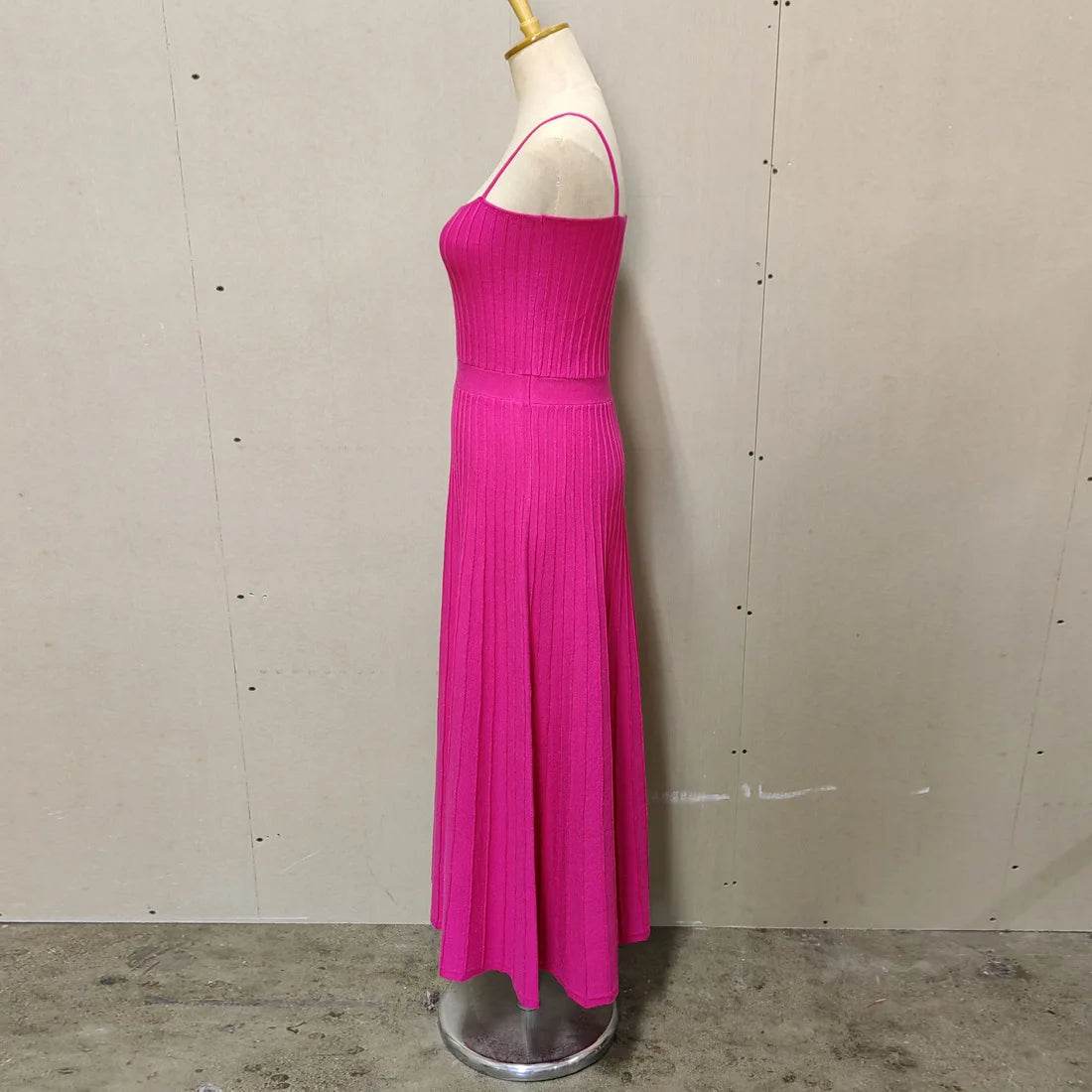 Tossy Backless Ribbed Maxi Dress - Summer Style - P12 Hub Europe